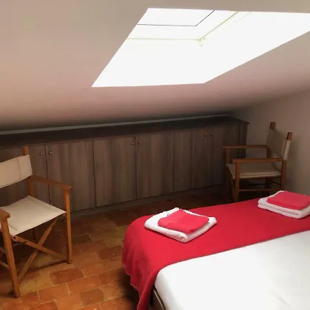 De Lattre De Tassigny Apartman
